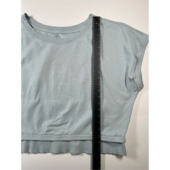 Athleta Sundown Shirred Tee Pale Sea Green Round Neck Boxy Size Large 798665 EUC - Picture 7 of 10